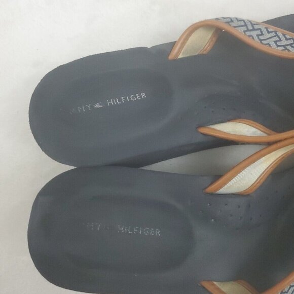 Tommy Hilfiger Wedge Flip Flop Sandals Womens Size 11 Blue Brown Fabric Slip On - Picture 5 of 9